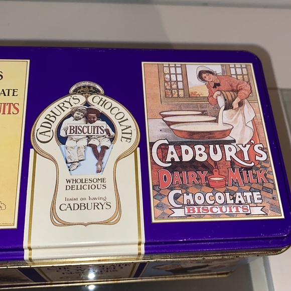 Cadbury's Chocolate Covered Biscuits Tin from 1990's Old World Style - Picture 10 of 12